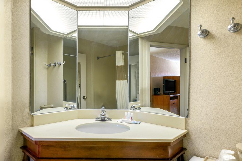 Baymont By Wyndham Amarillo East Hotel Ngoại thất bức ảnh